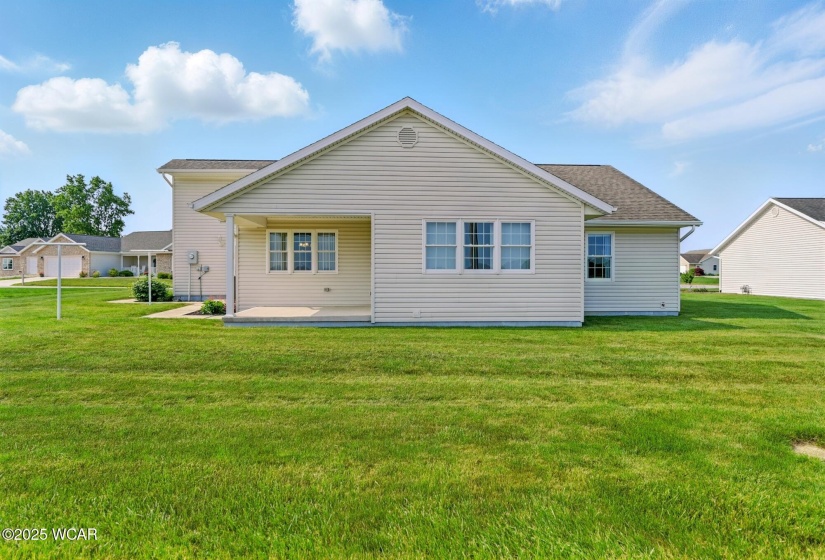 1076 Stonegate Court, Wapakoneta, Ohio, 2 Bedrooms Bedrooms, ,2 BathroomsBathrooms,Residential,For Sale,Stonegate,307267