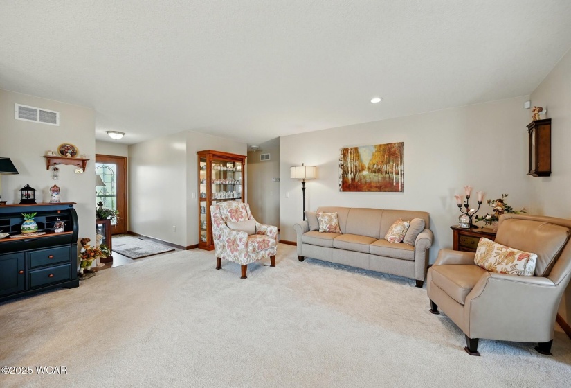 1076 Stonegate Court, Wapakoneta, Ohio, 2 Bedrooms Bedrooms, ,2 BathroomsBathrooms,Residential,For Sale,Stonegate,307267