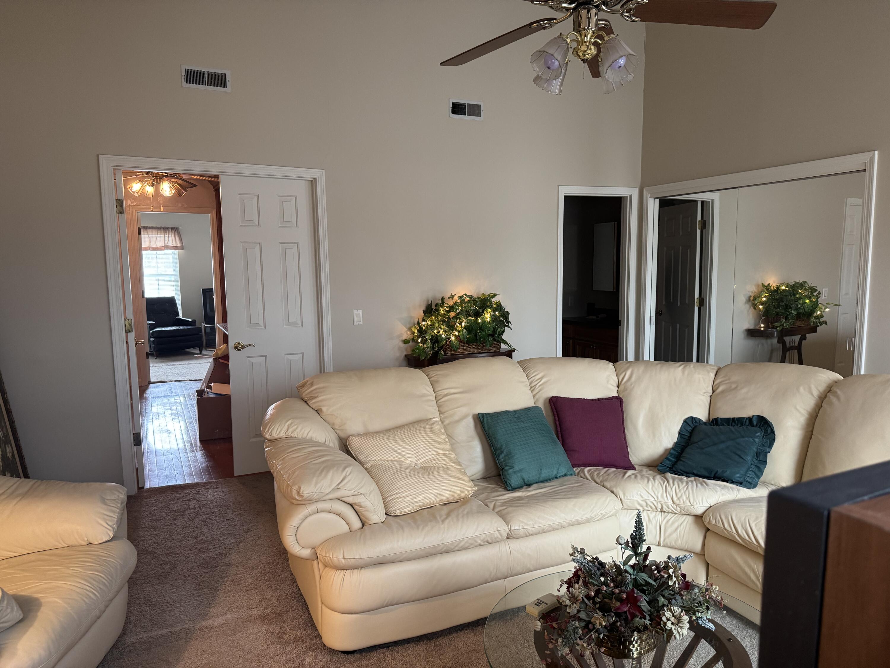 3131 El Camino Drive, Springfield, Ohio 45503