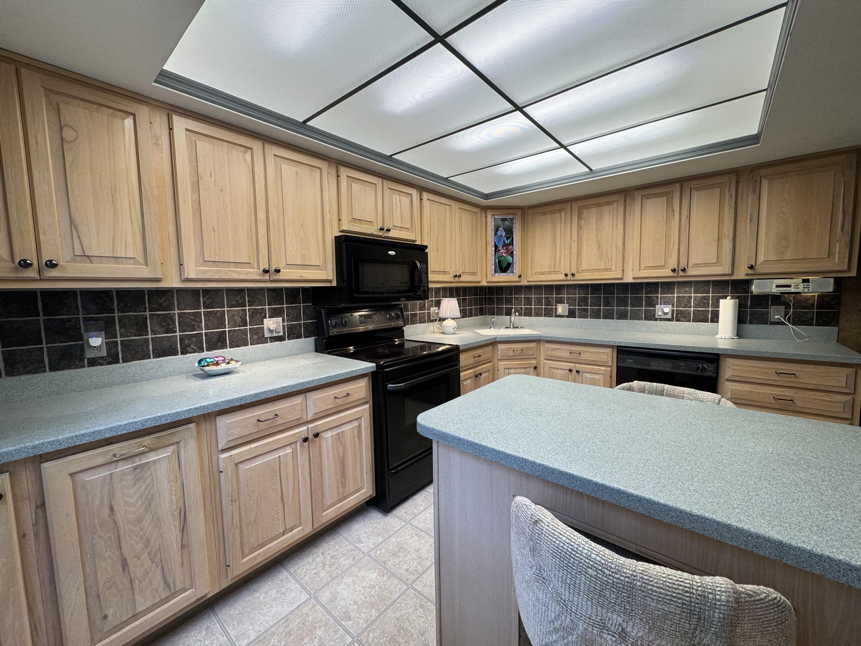 3131 El Camino Drive, Springfield, Ohio 45503
