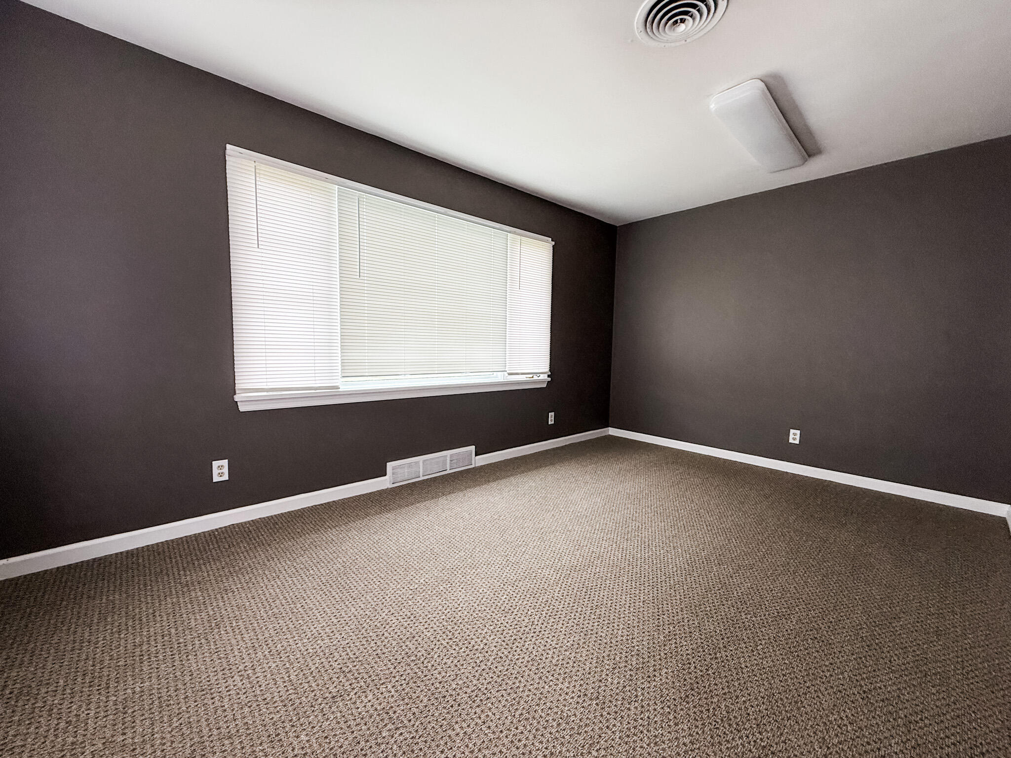 2727 Harding Highway, Lima, Ohio 45804