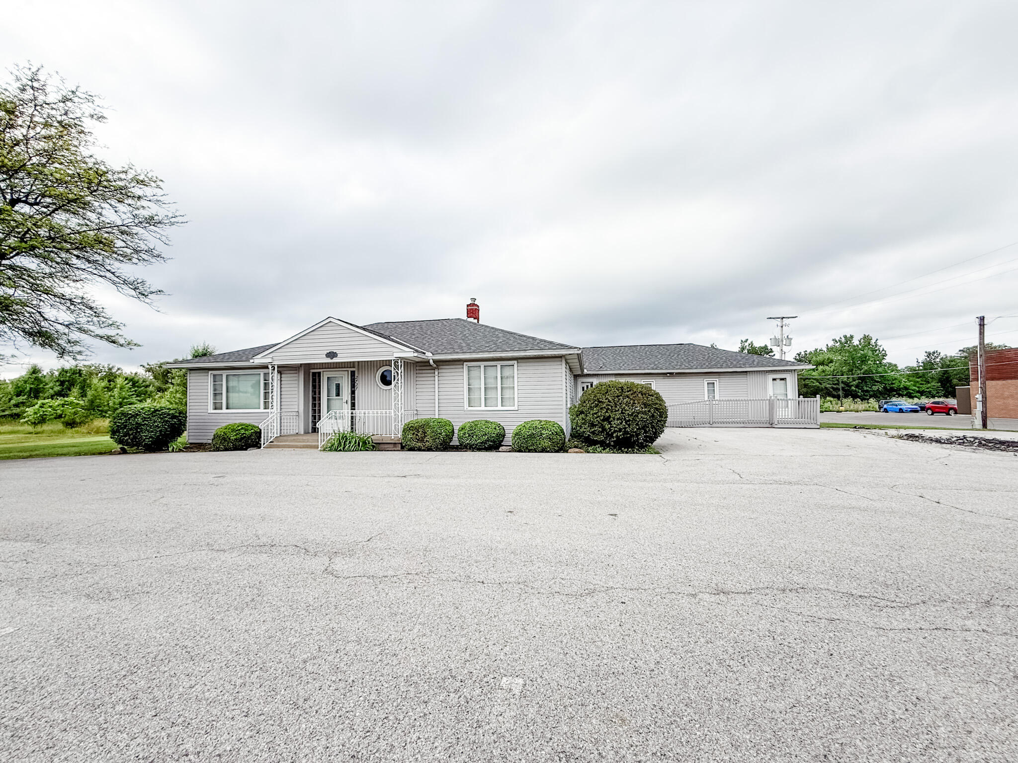 2727 Harding Highway, Lima, Ohio 45804