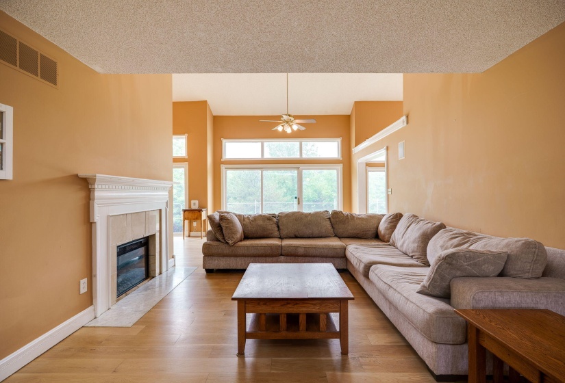 16-web-or-mls-4850-s-charleston-pike
