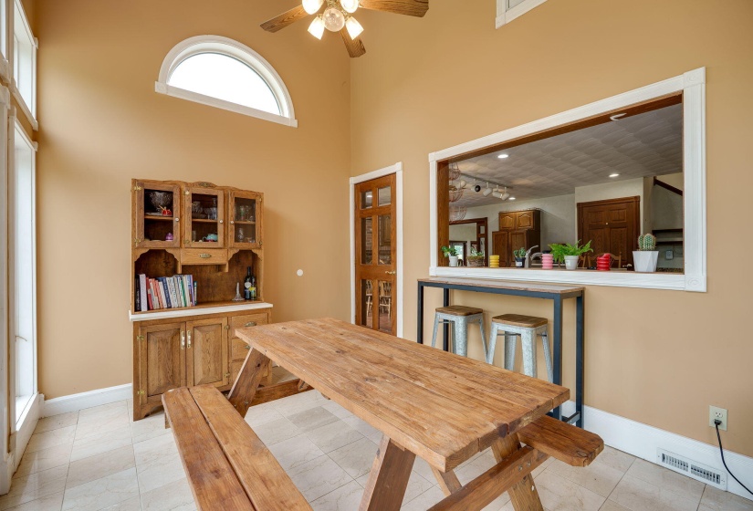 21-web-or-mls-4850-s-charleston-pike