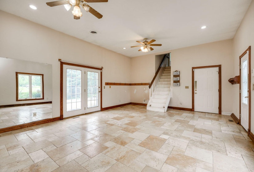 37-web-or-mls-4850-s-charleston-pike