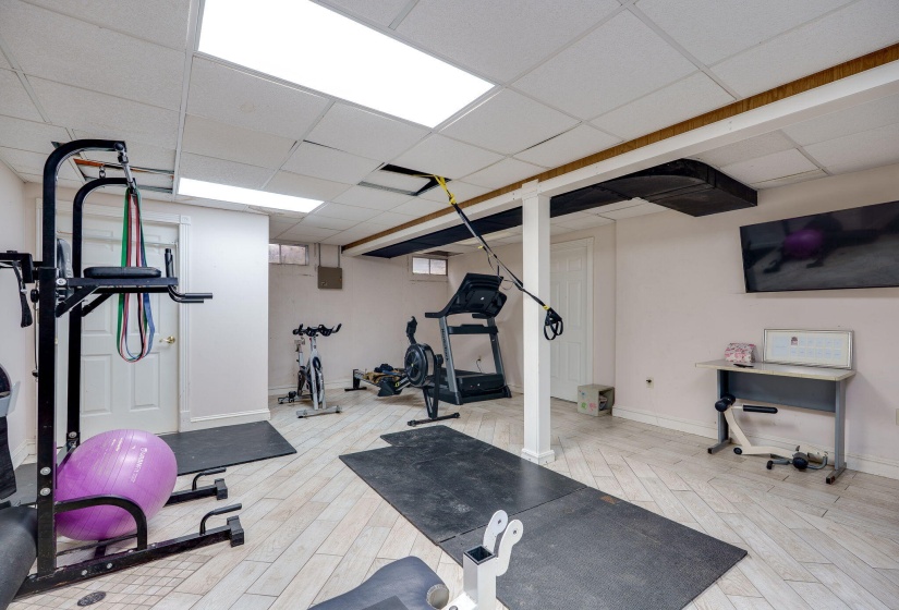 70-web-or-mls-4850-s-charleston-pike