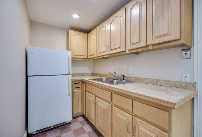 44-web-or-mls-4850-s-charleston-pike