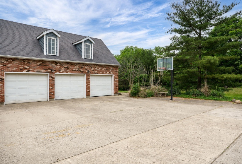5-web-or-mls-4850-s-charleston-pike