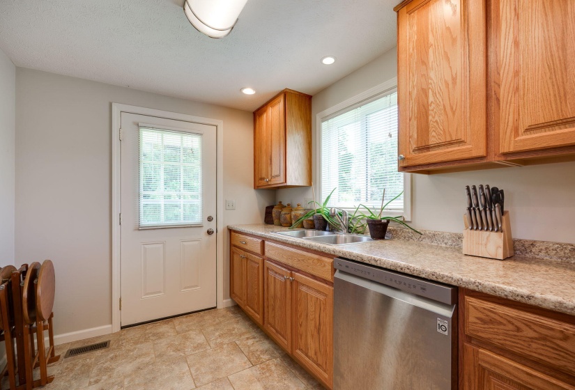 20-web-or-mls-3479-johnson-rd