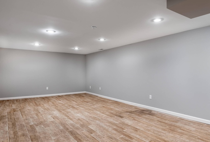 5249 Stoneridge-18