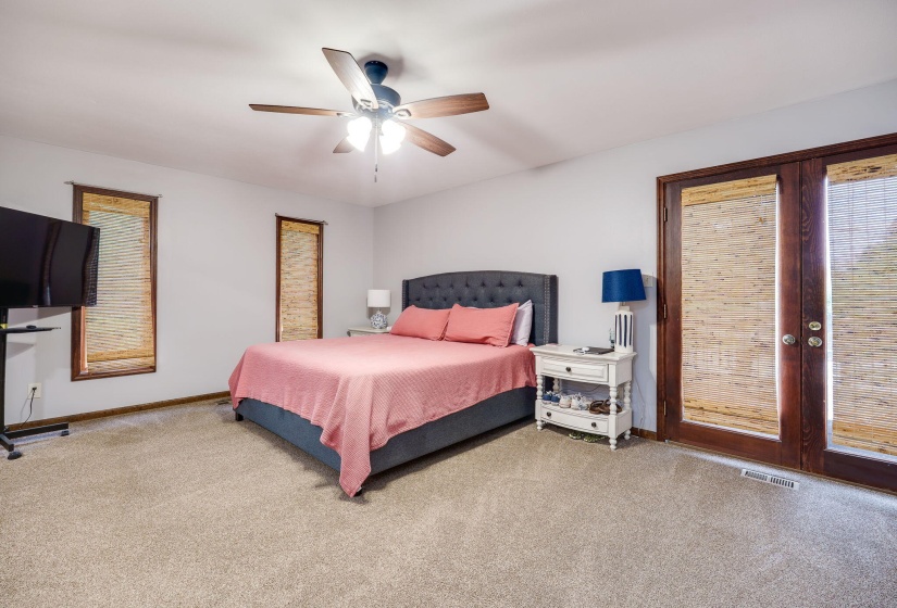 20-web-or-mls-1077-pine-meadow-terrace
