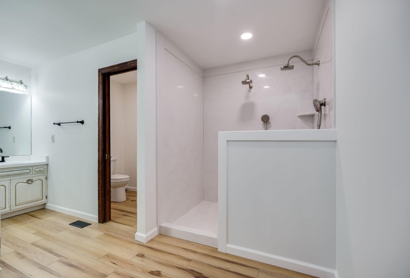22-web-or-mls-1077-pine-meadow-terrace