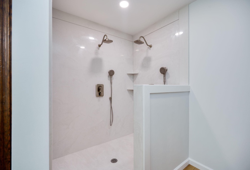 24-web-or-mls-1077-pine-meadow-terrace