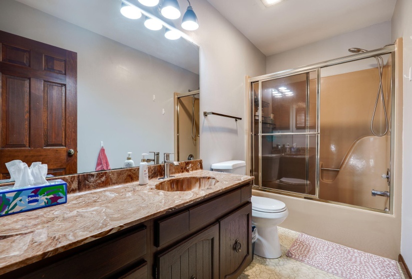 48-web-or-mls-1077-pine-meadow-terrace