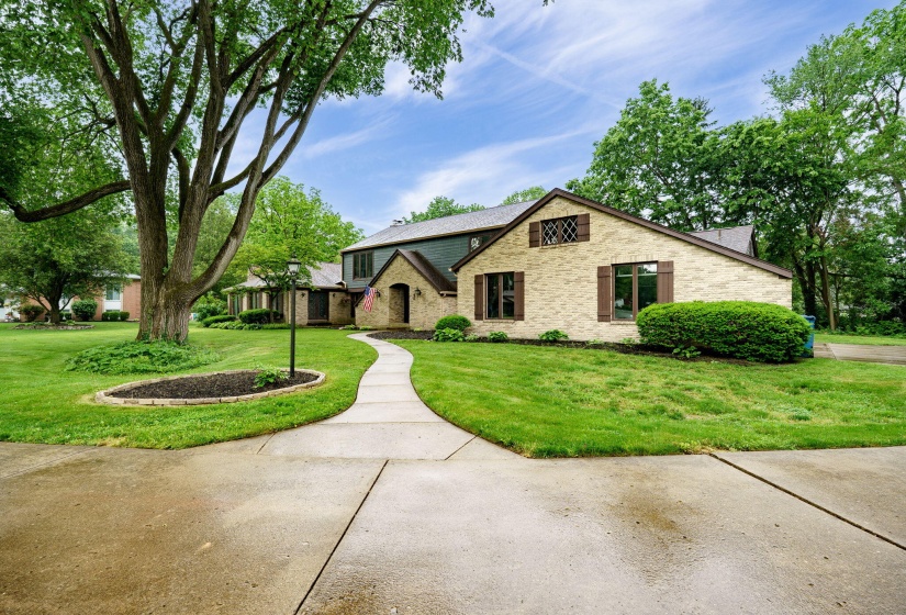 5-web-or-mls-1077-pine-meadow-terrace