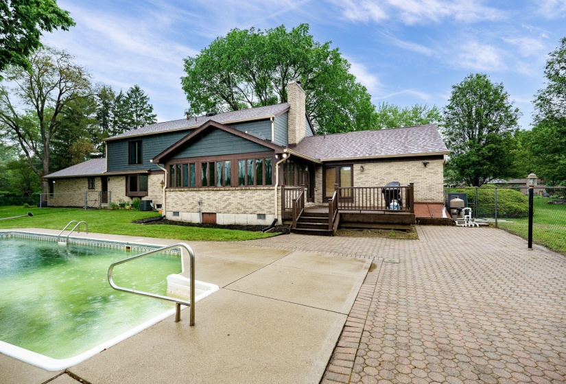 68-web-or-mls-1077-pine-meadow-terrace