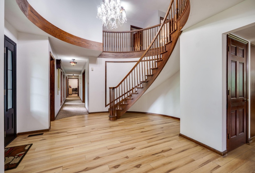 9-web-or-mls-1077-pine-meadow-terrace