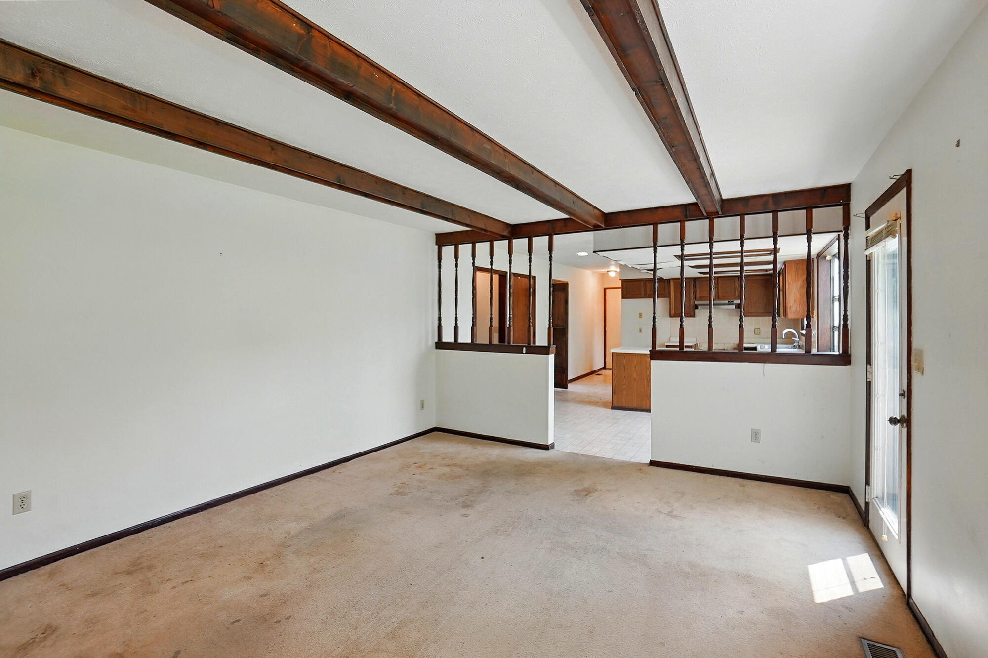1985 Fox Run, Troy, Ohio 45373
