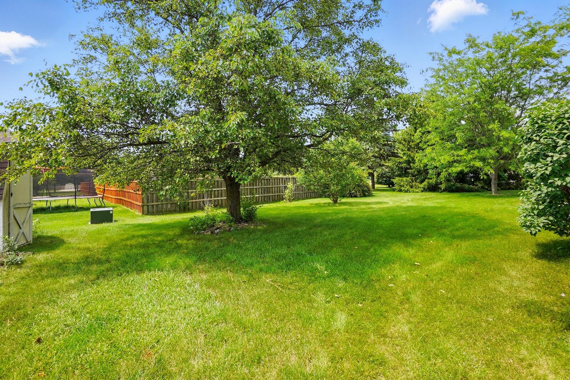 1985 Fox Run, Troy, Ohio 45373
