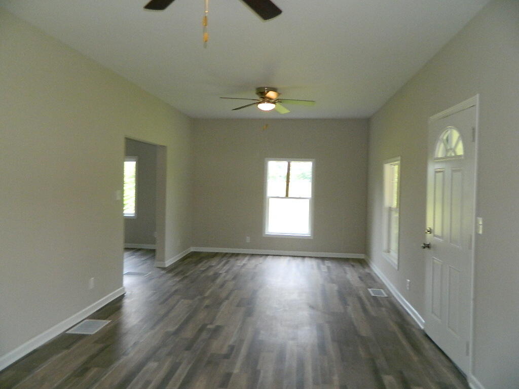 16 Walnut Street, Jeffersonville, Ohio 43128