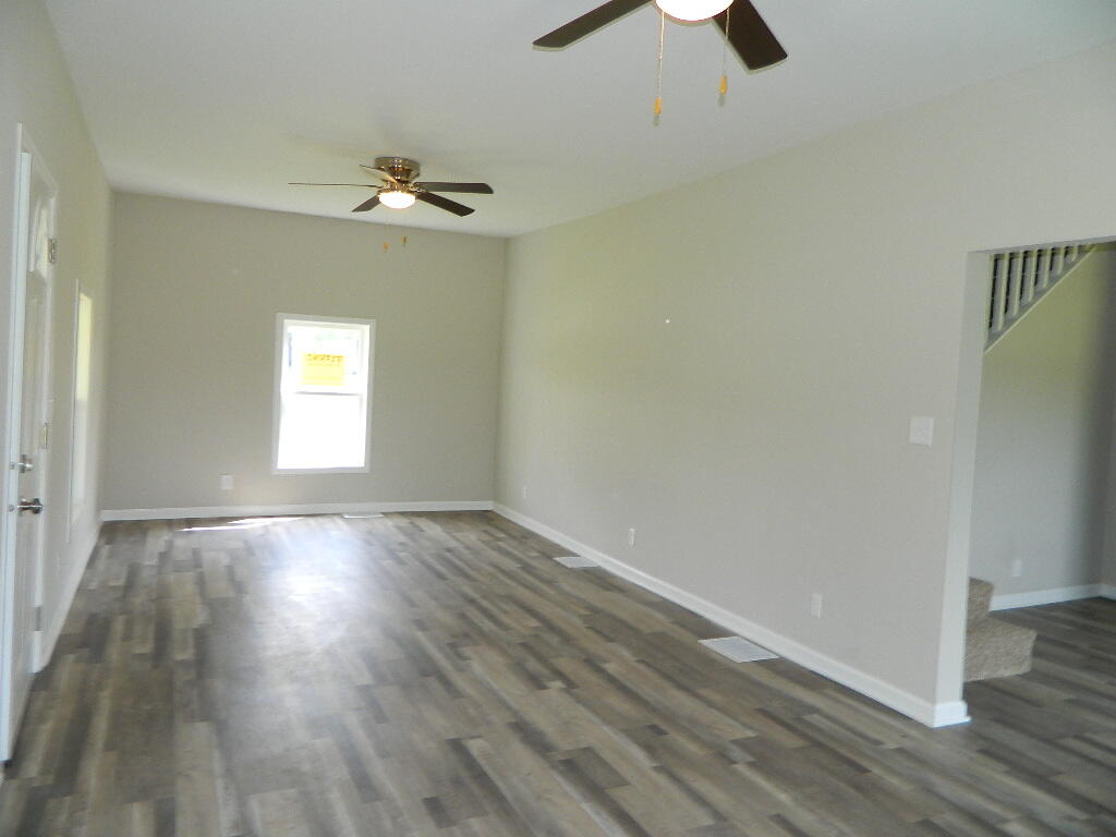 16 Walnut Street, Jeffersonville, Ohio 43128