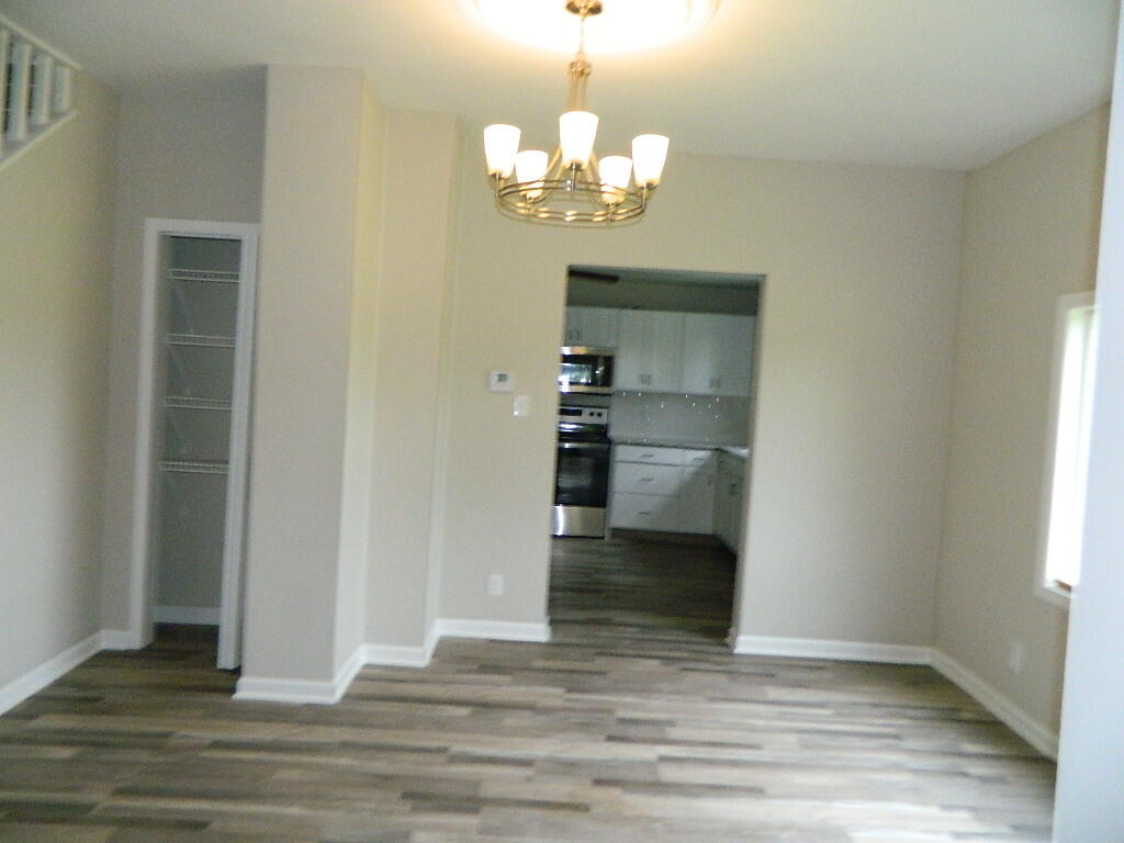 16 Walnut Street, Jeffersonville, Ohio 43128