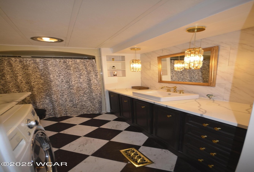 131 Charwood Drive, Lima, Ohio, 2 Bedrooms Bedrooms, ,1 BathroomBathrooms,Residential,For Sale,Charwood,306693