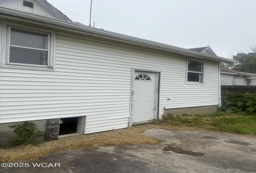 Backdoor to house