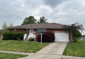 4205 Imperial Drive, Springfield, Ohio 45503, 3 Bedrooms Bedrooms, ,2 BathroomsBathrooms,Residential,For Sale,Imperial,1039183