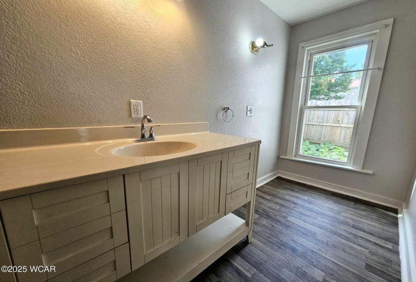 1133 High Street, Lima, Ohio, 3 Bedrooms Bedrooms, ,1 BathroomBathrooms,Residential,For Sale,High,307306