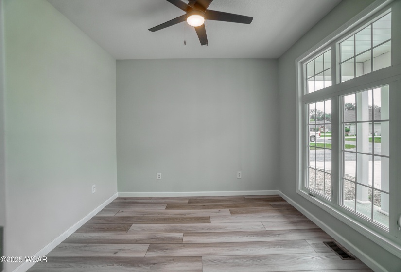 423 Oakview Drive, Ottawa, Ohio, 3 Bedrooms Bedrooms, ,2 BathroomsBathrooms,Residential,For Sale,Oakview,307311