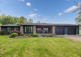 11310 Parker Drive, Belle Center, Ohio 43310, 3 Bedrooms Bedrooms, ,2 BathroomsBathrooms,Residential,For Sale,Parker,1039204