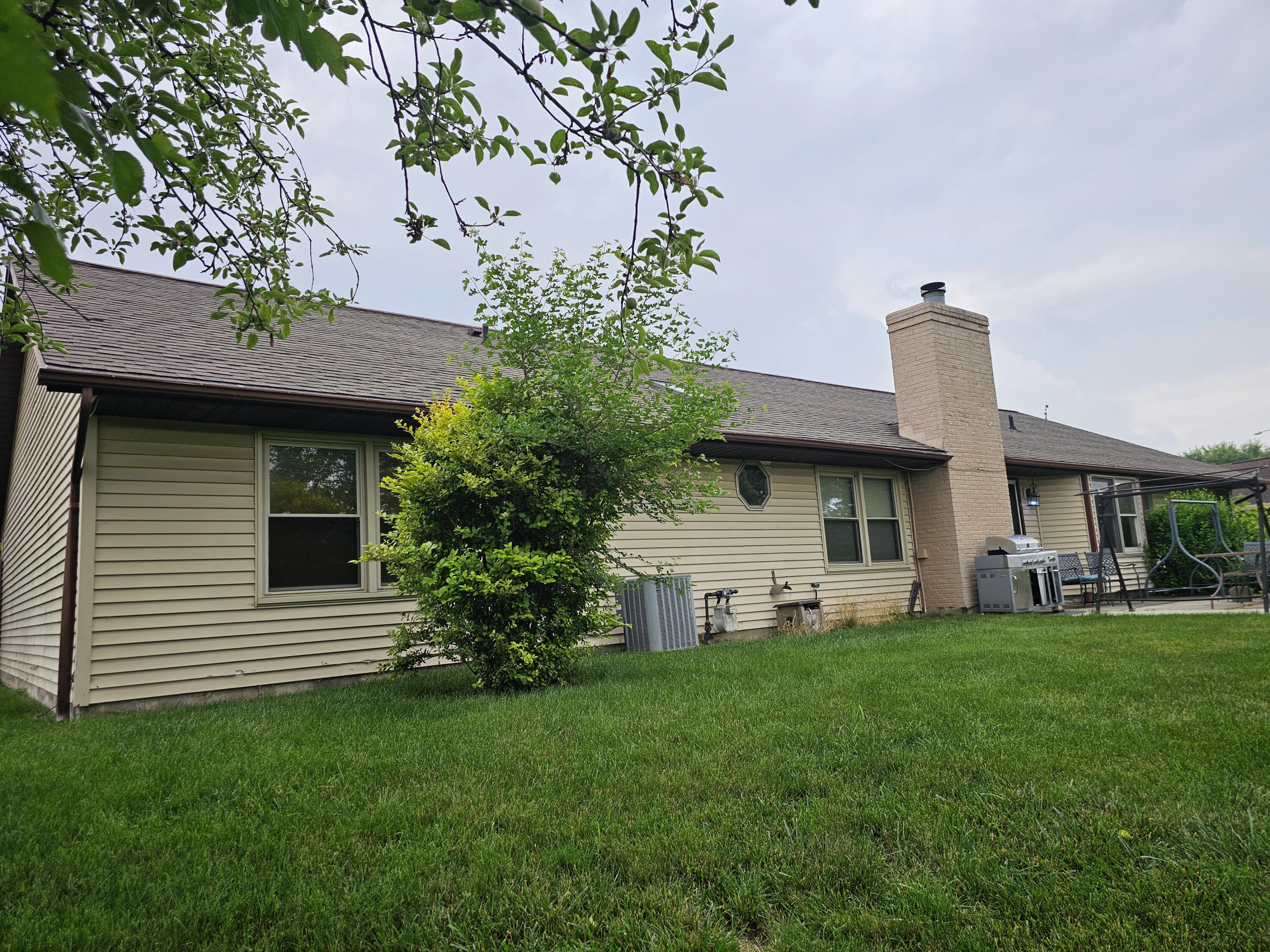 1308 Stonyridge Avenue, Troy, Ohio 45373