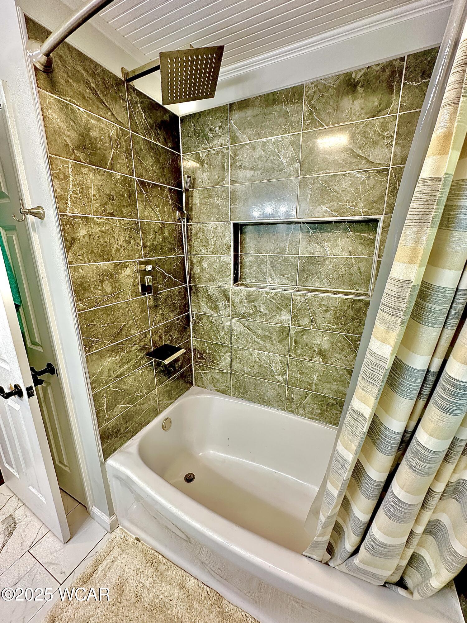 5653 Fort Amanda Road, Lima, Ohio