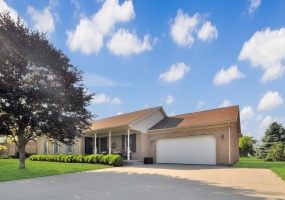 23 Summerfield Drive, Arcanum, Ohio 45304, 3 Bedrooms Bedrooms, ,2 BathroomsBathrooms,Residential,For Sale,Summerfield,1039221