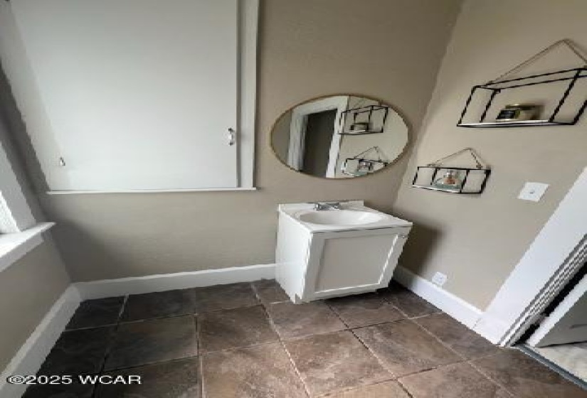 136 Raymond Street, Van Wert, Ohio, 3 Bedrooms Bedrooms, ,1 BathroomBathrooms,Residential,For Sale,Raymond,307321