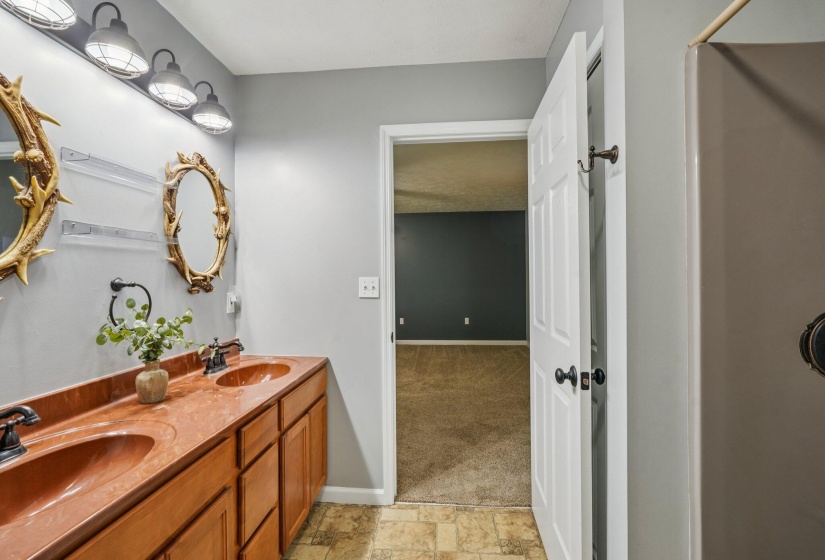 58-web-or-mls-OH-185-0706-056