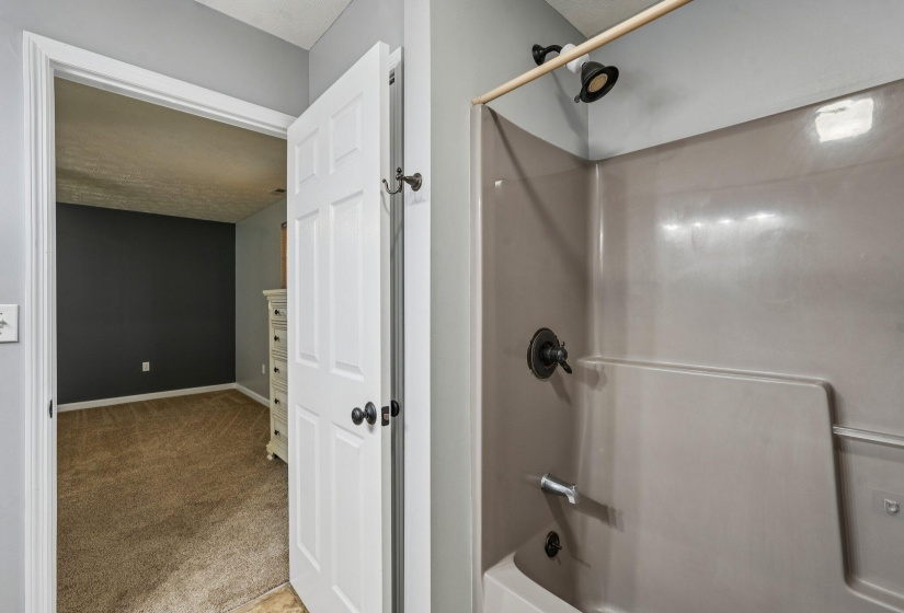 59-web-or-mls-OH-185-0706-057