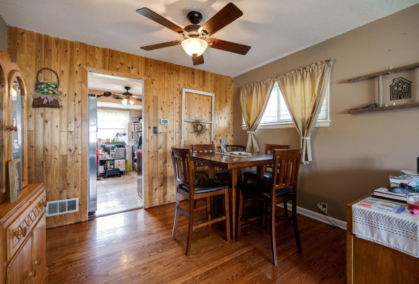 9-web-or-mls-1022-adams-st