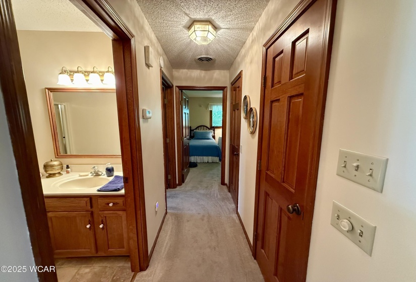 38 La Plas Drive, Findlay, Ohio, 2 Bedrooms Bedrooms, ,2 BathroomsBathrooms,Residential,For Sale,La Plas,307328