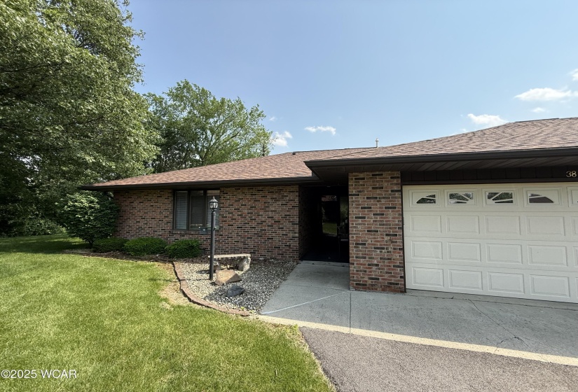 38 La Plas Drive, Findlay, Ohio, 2 Bedrooms Bedrooms, ,2 BathroomsBathrooms,Residential,For Sale,La Plas,307328