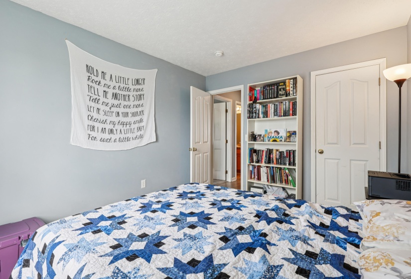 23-print-Belmont Pl-1006-023
