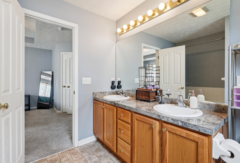 35-print-Belmont Pl-1006-035