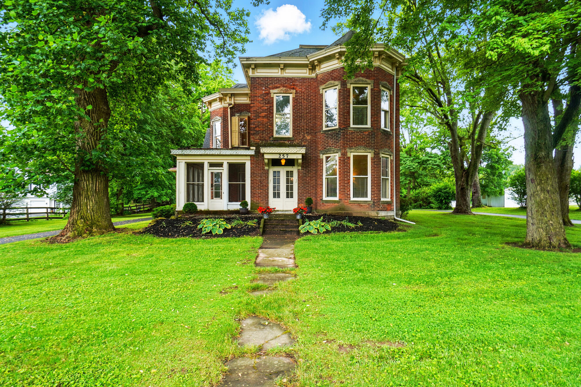 257 Sandusky Street, Mechanicsburg, Ohio 43044
