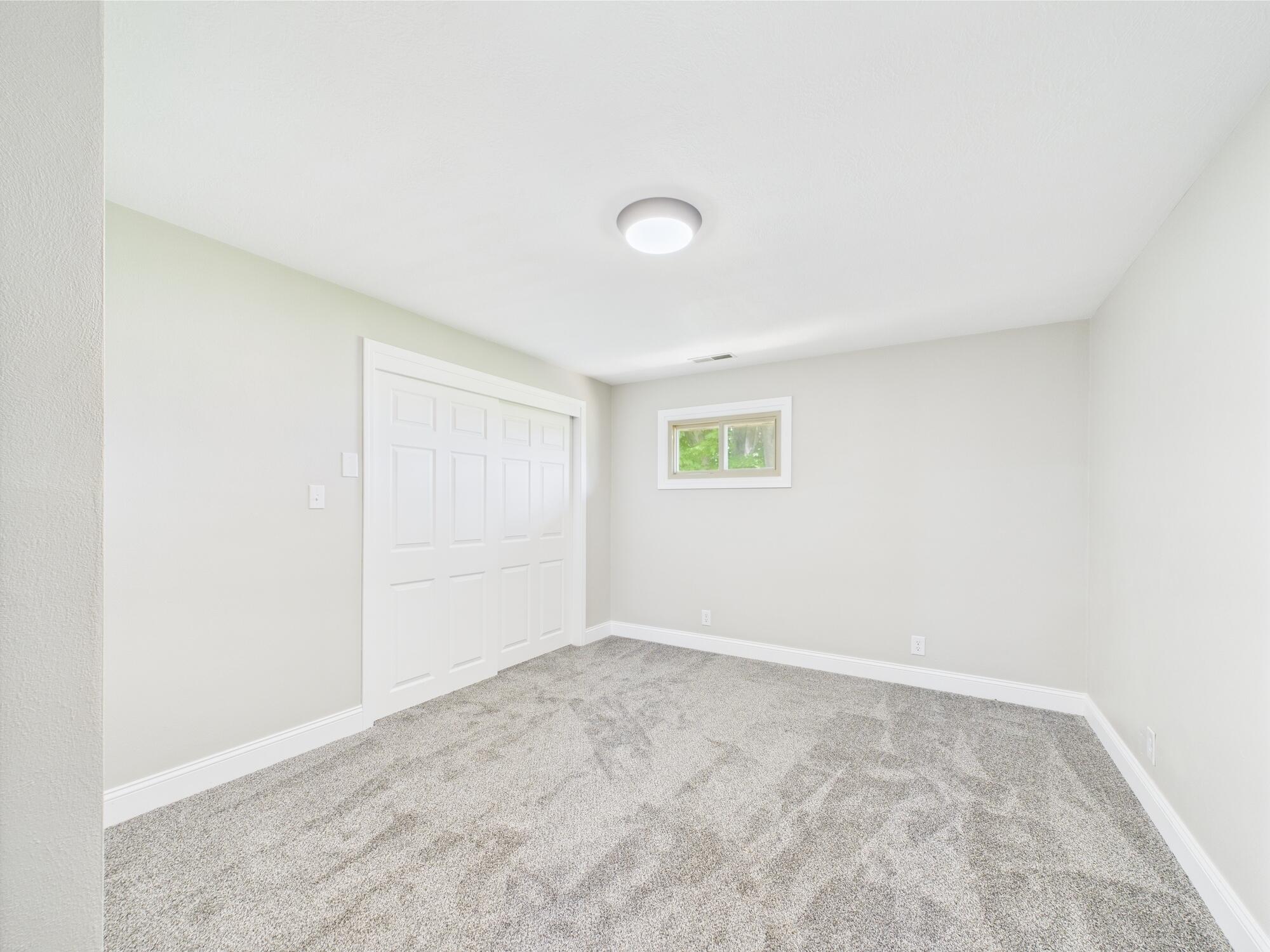 1430 Union City Pike, Winchester, Indiana 47394