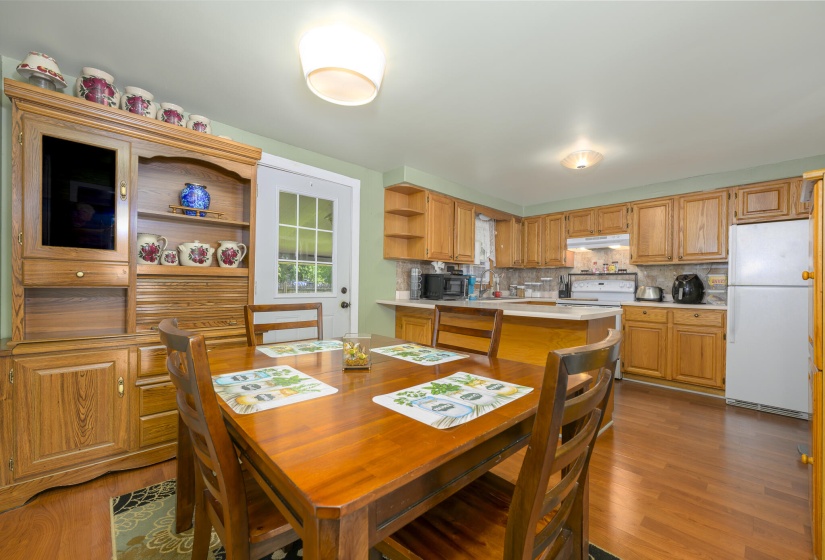 126 Holly Lane-4