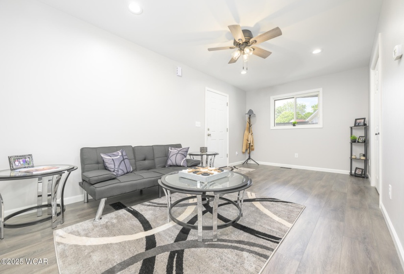 Possible 4th bedroom, office, TV room, Formal Dining Room.....