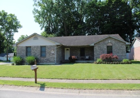108 Esther Drive, Lewisburg, Ohio 45338, 3 Bedrooms Bedrooms, ,2 BathroomsBathrooms,Residential,For Sale,Esther,1039267