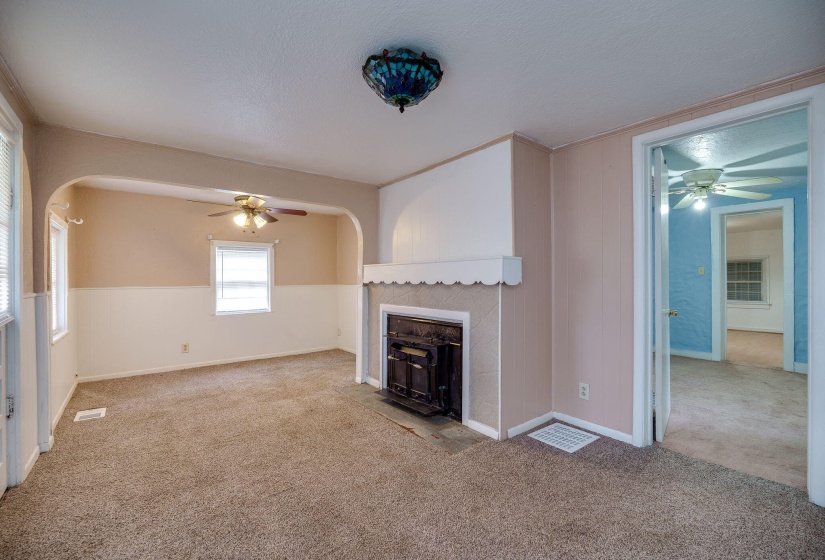 11-web-or-mls-6345-blackfoot-st