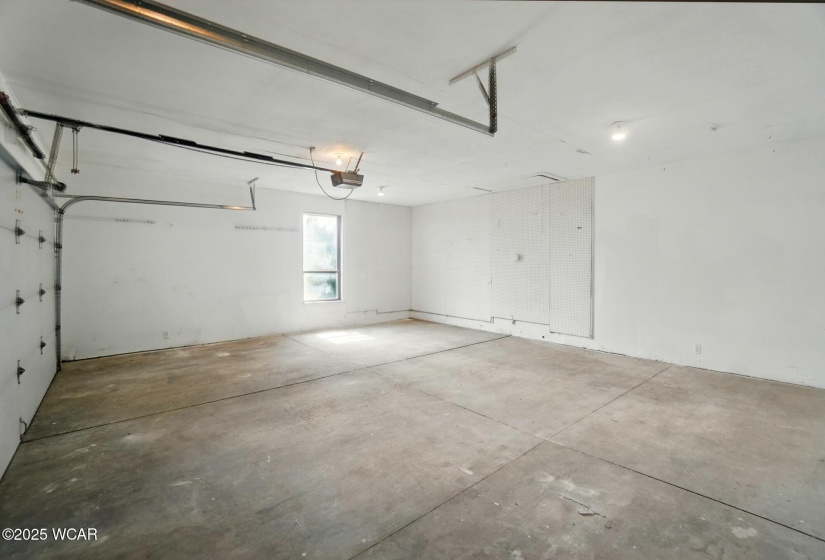 668 Atalan Trail, Lima, Ohio, 3 Bedrooms Bedrooms, ,2 BathroomsBathrooms,Residential,For Sale,Atalan,306970